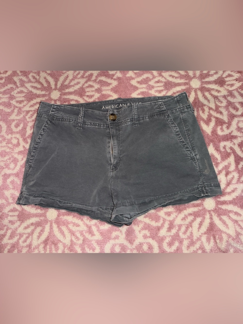 American Eagle Gray Super Stretch Shorts Size 10
